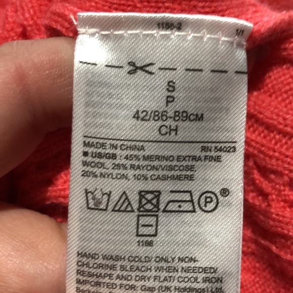 Banana Republic with Italian yarn by Filpucci coral sweater size small - Picture 10 of 10